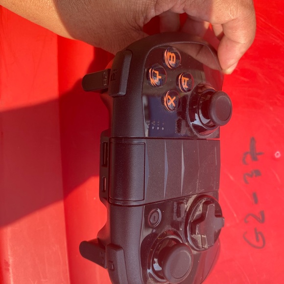 MOGA Controller Model 123252 for Android Smartphones - Picture 8 of 14